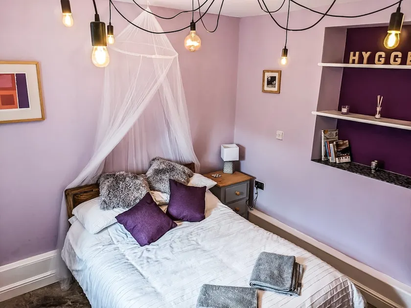 Cosy cottage, Hebden Bridge centre, near Rail Station - Image 1