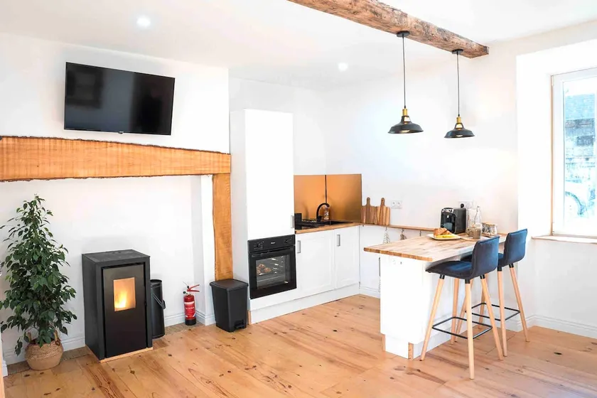 Open plan Studio/Apartment - Image 1