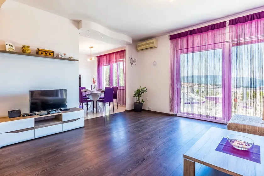 Luxury Apartment with stunning view - Image 1