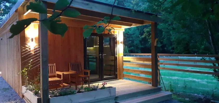 Riverside Cabin with large garden - Image 1
