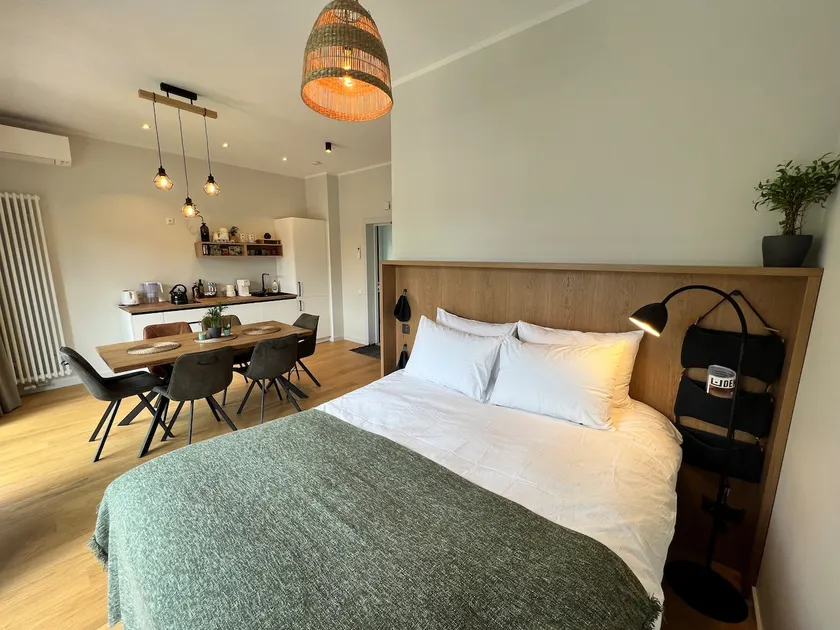 Nice Albatross apartment with a balcony by the sea - Image 1