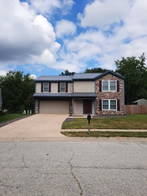 This home is 4 miles from campus - Image 1