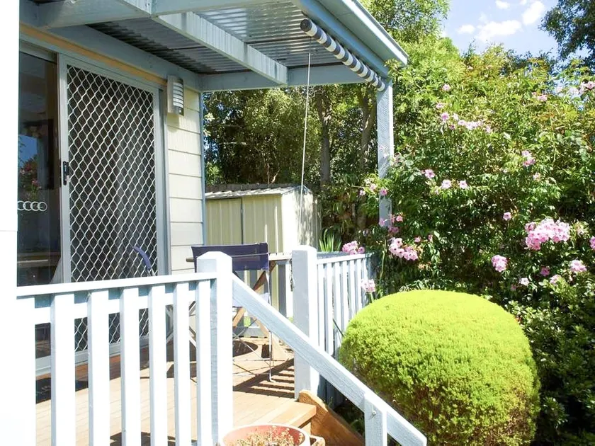 Private Comfortable bungalow for 2 - Image 1