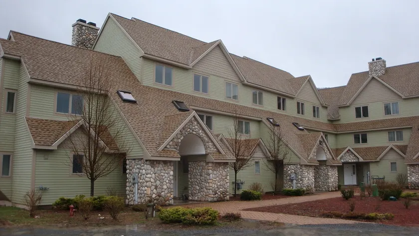 Near Hunter and Windham, shuttle, 4 BR 3.5 ba - Image 1