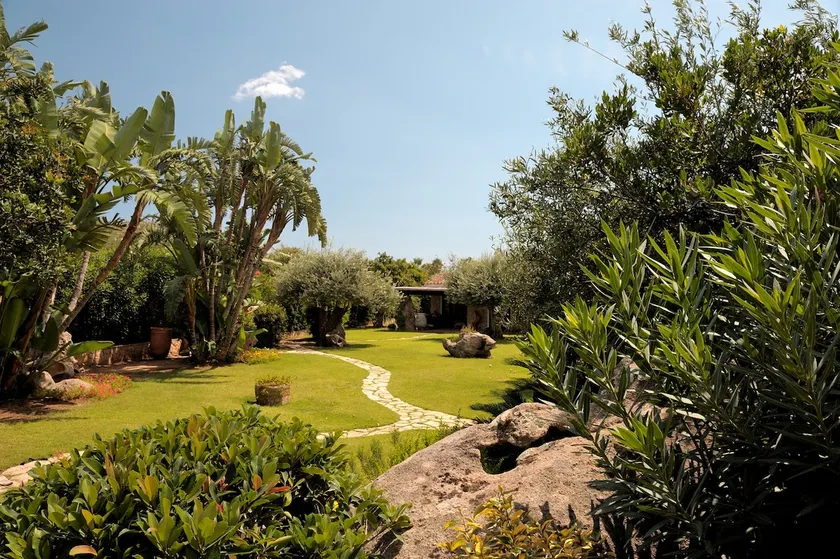 Villa Charlie ligger 100 m fra stranden i Porto Giunco - Image 1