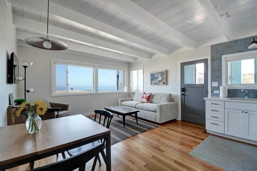 Oceanfront at La Paz in Stinson Beach - Image 1
