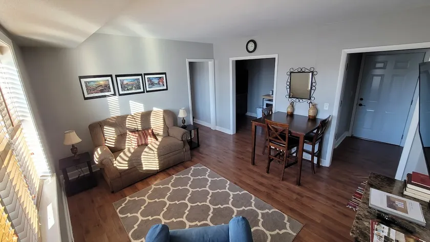 2 Bedroom Apartment Short-Term Workforce Stays - Image 1