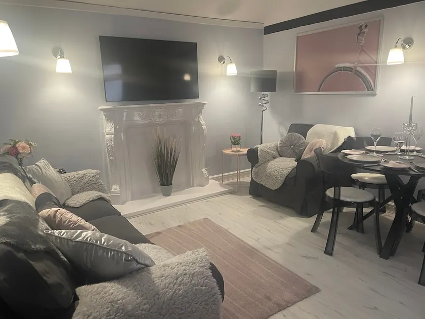 Luxury 2 bedroom apartment - Image 1