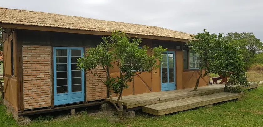 Casa Sabiá Laranjeira no Sítio Canto dos Pássaros - Image 1