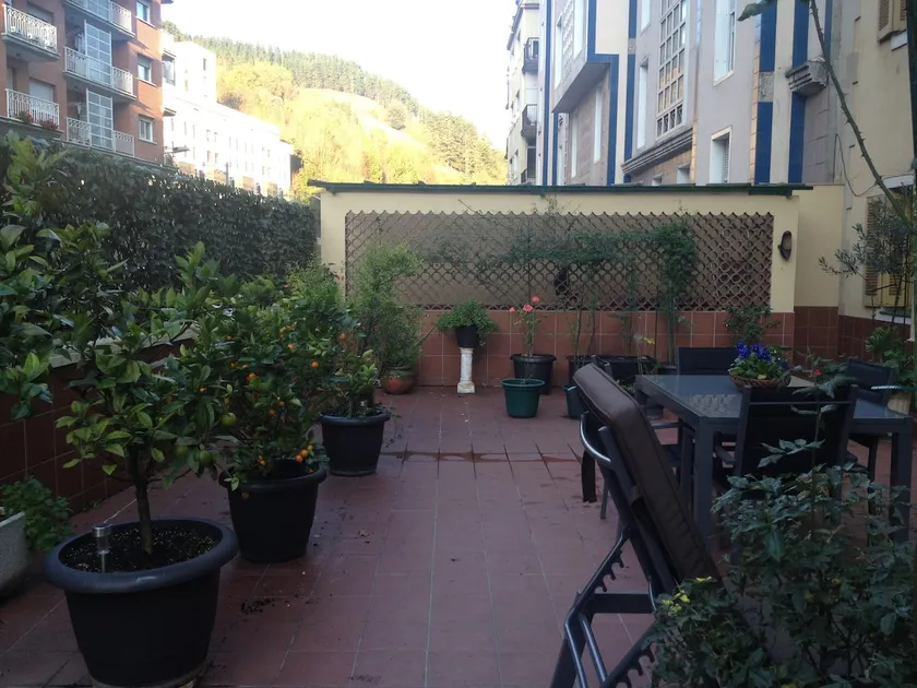 Large flat, cozy, quiet and spacious terrace. - Image 1