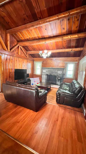 Home Sweet Cabin - Image 1