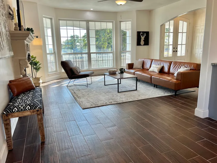4 BR 2.5 BA Home on 148 acres Weddings and Events - Image 1