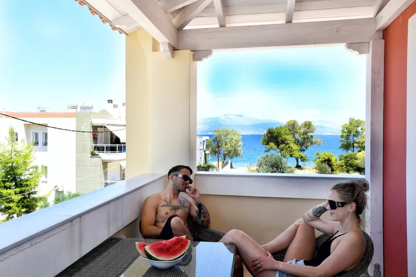 LIVAS Almyri seafront flat - Image 1