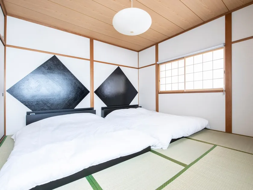 105㎡ / 5mins walk to JR station * free parking - Image 1