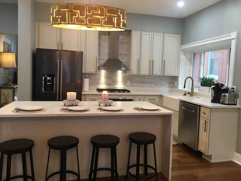 CITY Apt/Free parking/Near West Penn Hosp/CMU/PITT - Image 1