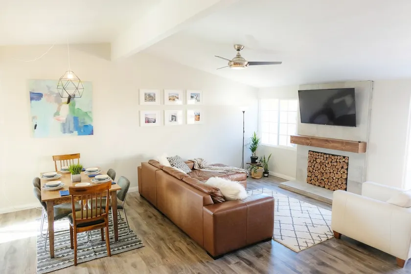 BohoModrn 4Br/2Ba, 20mins Beach, DT, SeaWorld - Image 1