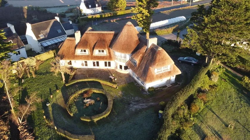 Cottage of the Keryvoas manor , North-Brittany - Image 1