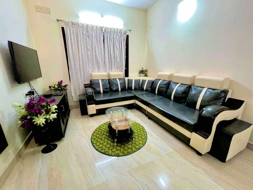 Lake View Home with all amenities - Image 1