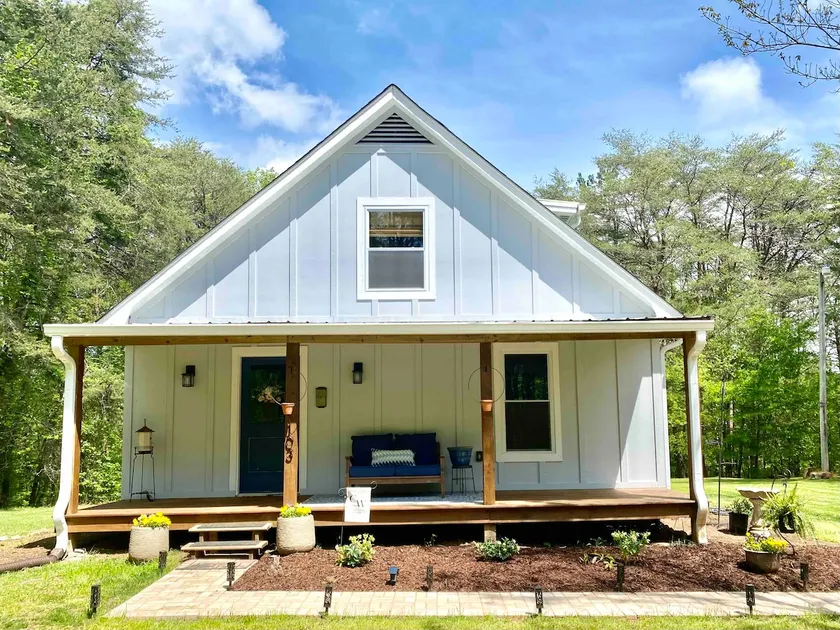 Quiet 3-bedroom Cottage at Lake Hartwell - Image 1