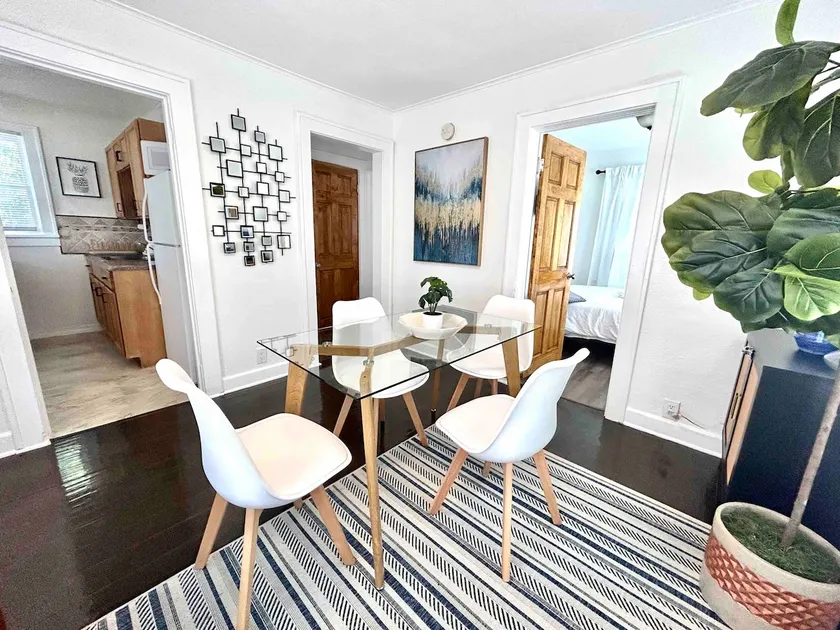 Cozy 2BR Near Local Hotspots In West Palm Beach - Image 1