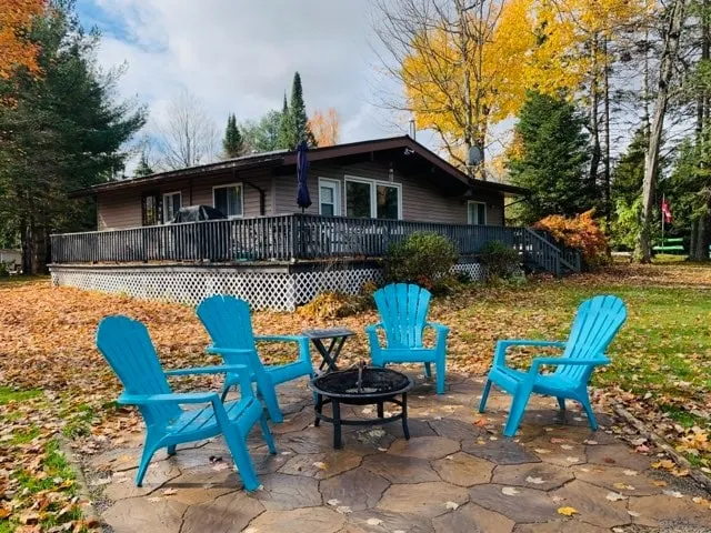 The Point - Beautiful waterfront cottage - Image 1