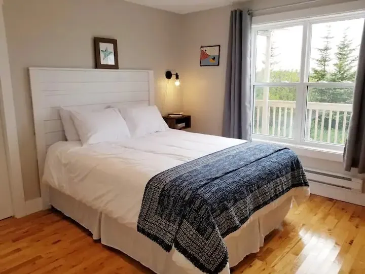 Beautiful and Private 4-Star Suite 1 - Image 1