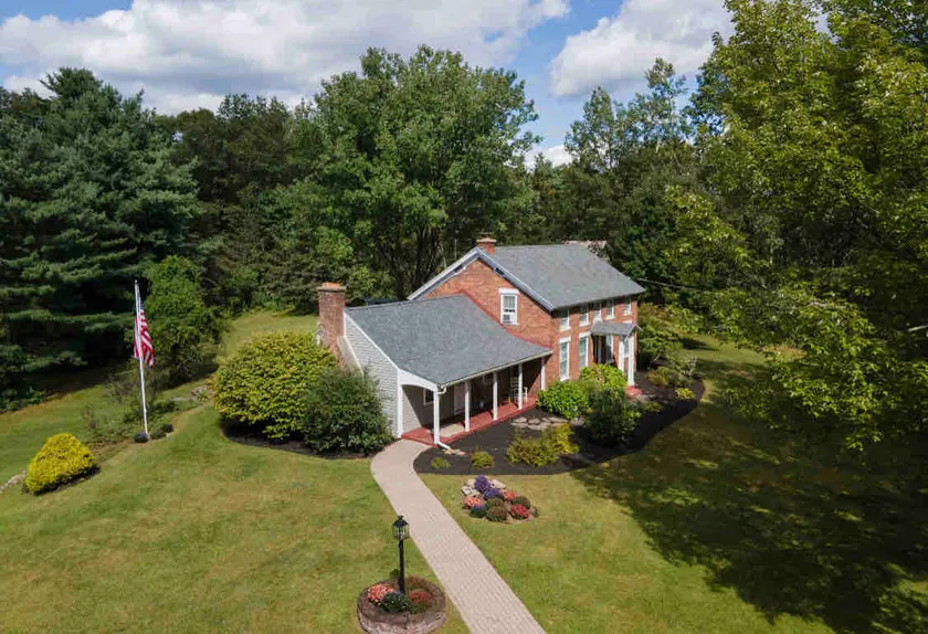Historic 3 bedroom Farmhouse on 5 private acres. - Image 1
