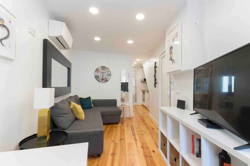 LOCATION! 1BR IN THE HEART OF ALFAMA W/AC - SLPS 4 - Image 1