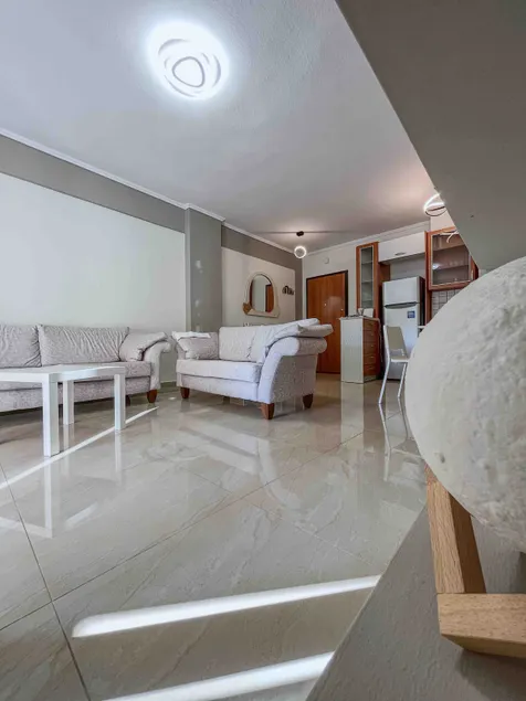 “Euphoria” Renovated 2 bedroom apartment - Image 1