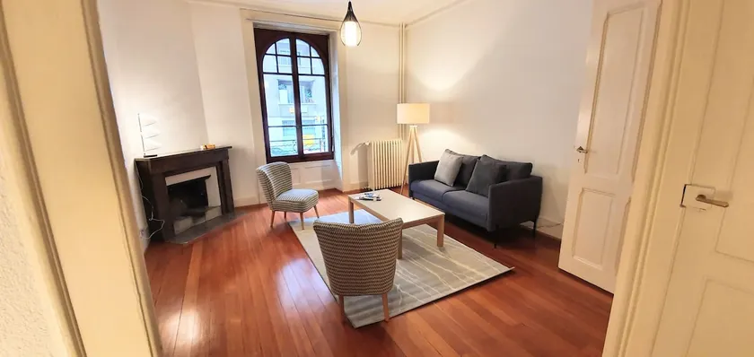 Elegant apartment in Saint-Jean - Image 1