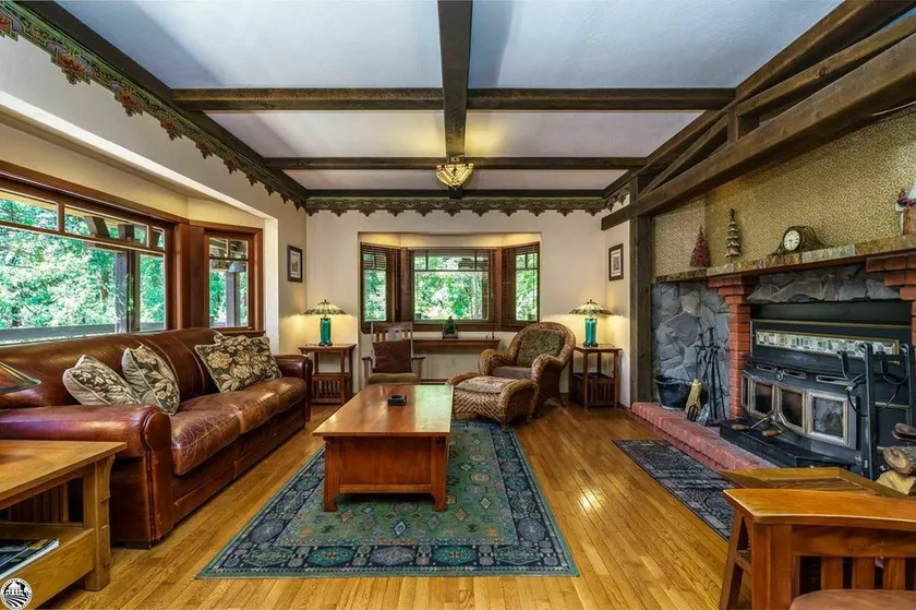Ultimate family retreat in the Woods! - Image 1