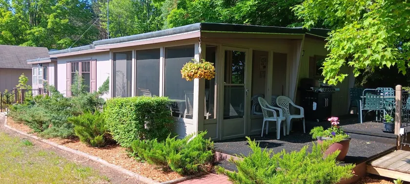 Manistee River Retreat - Image 1