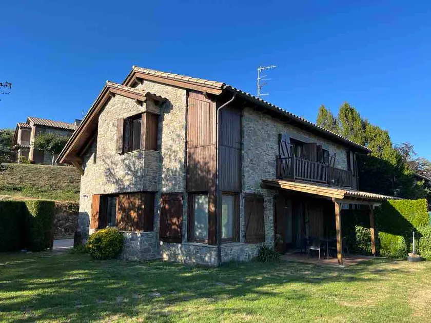 Country House in Vall Camprodon, Private Garden + WIFI - Image 1