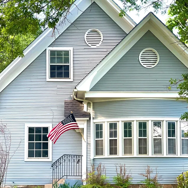 *Farmhouse Cottage* Pet Friendly Near The Merc* - Image 1