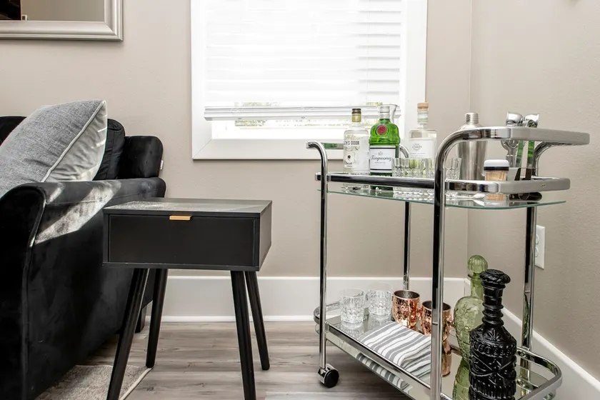 Suite & Simple in SoMa - A Stylish Stay for 1 or 2 - Image 1