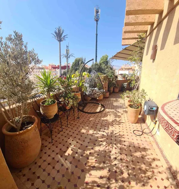 Beautiful 100 m2 apartment with 2 50 m2 terraces - Image 1