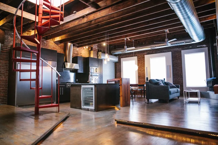 WestBrick Luxury Loft - Image 1