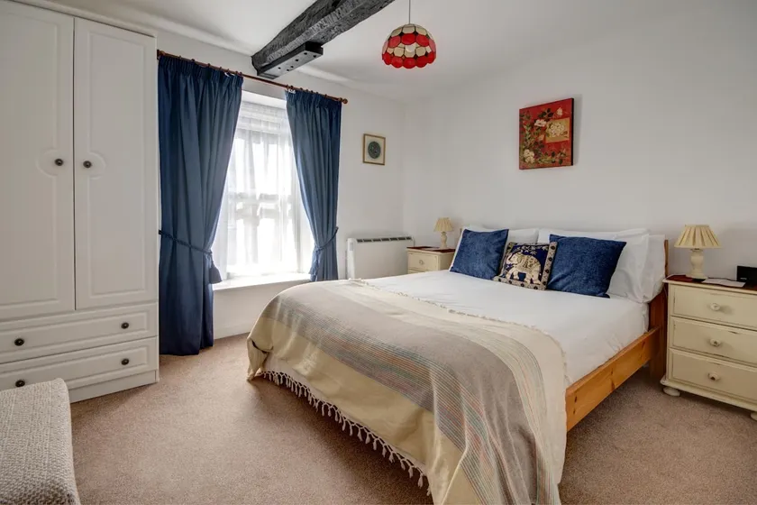 Katrinas Apartment By Treetop Property - Image 1