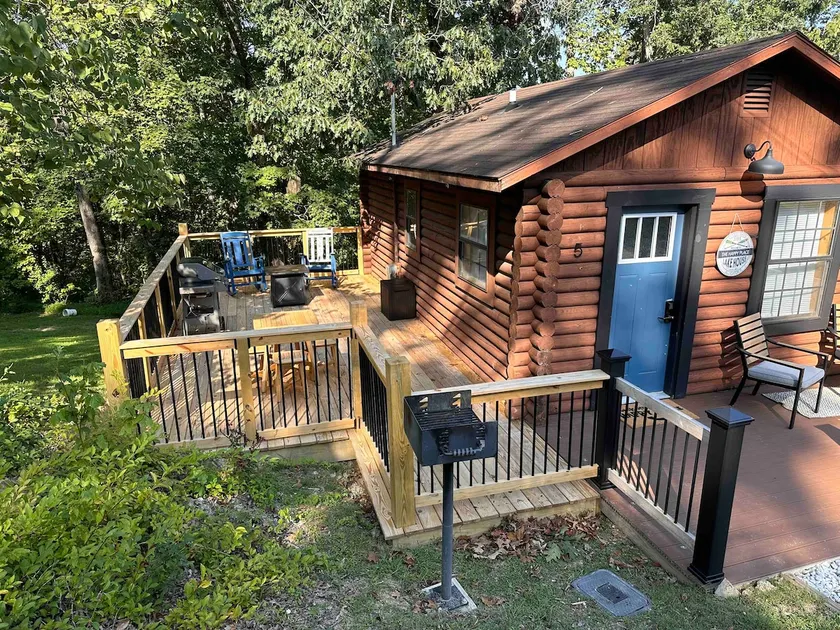 The Happy Place-Adorable Cabin Near LakeCumberland - Image 1