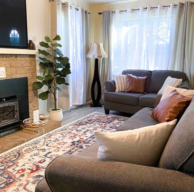Calm, Cozy & Clean (5 beds + pooltable & foosball) - Image 1