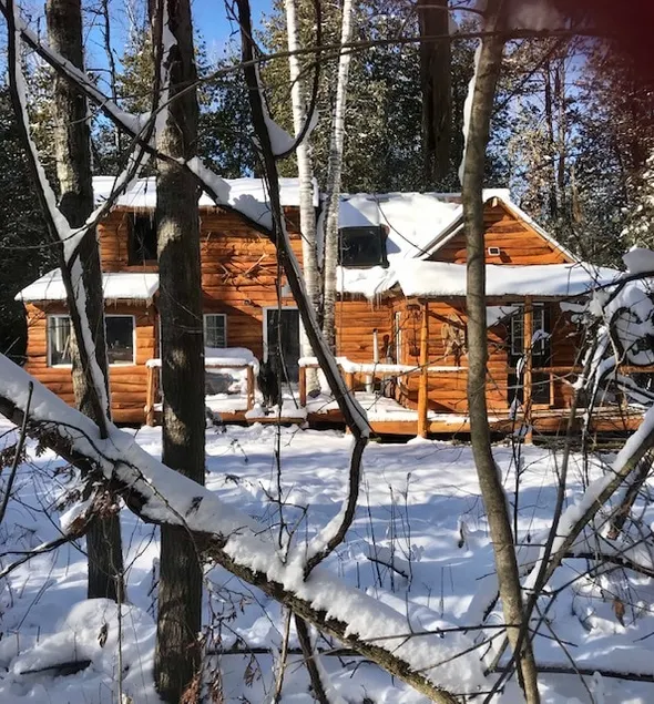 Romantic Log Cabin in the Woods - Hot Tub under the Stars -80 km's from CN Tower - Image 1