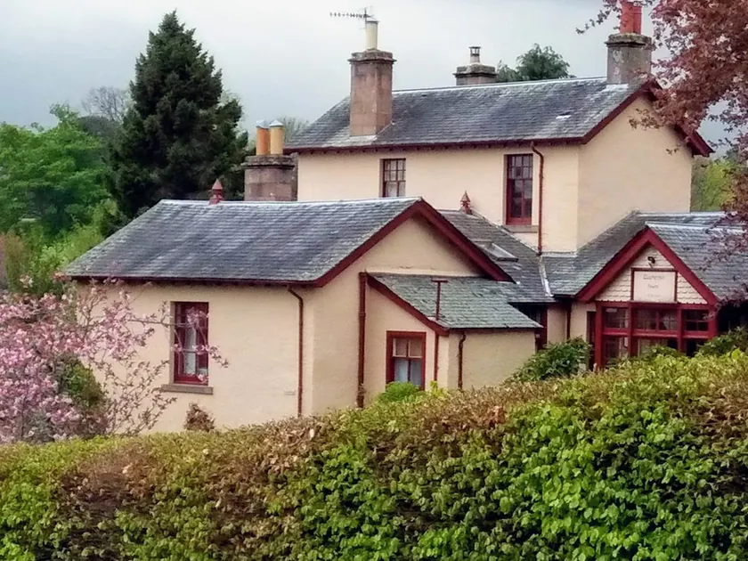 The East Wing Cute & Cosy Sleeps 2 Ideal for NC500 - Image 1