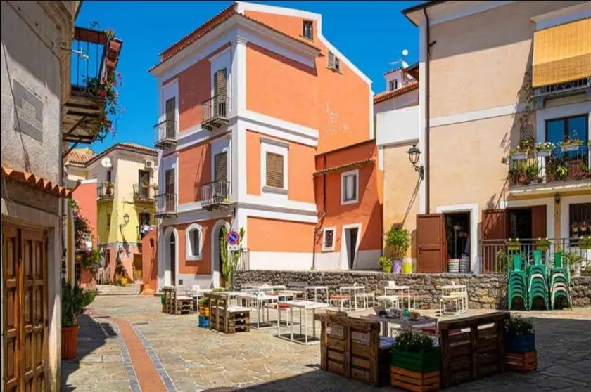 Characteristic apartment in the ❤ of the town - Image 1