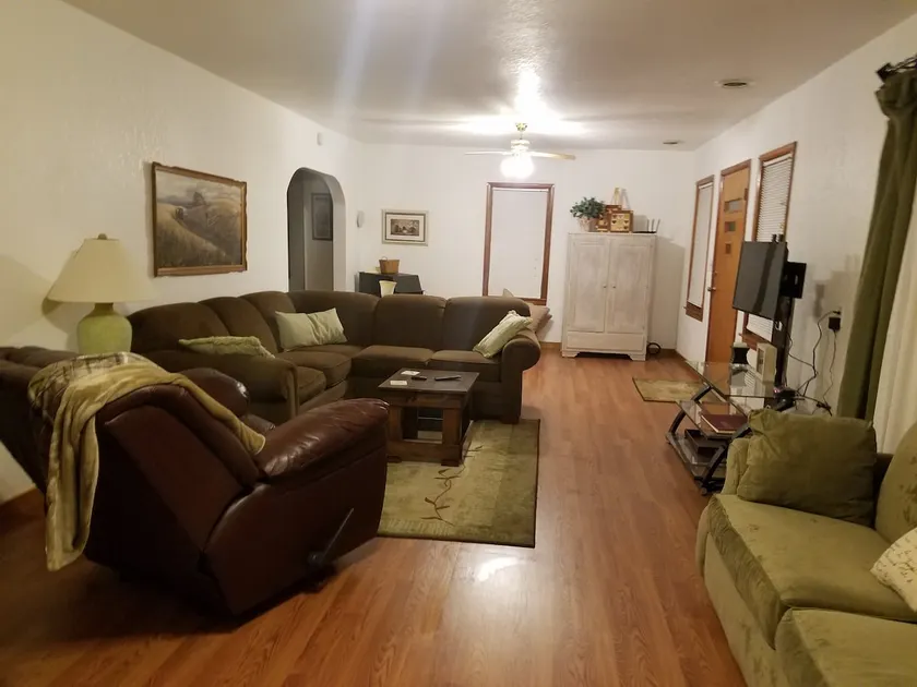 Our Farm House on the Ranch/Warsaw MO - Image 1