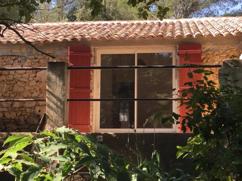 T2 independent in large Provençal estate 2 - Image 1