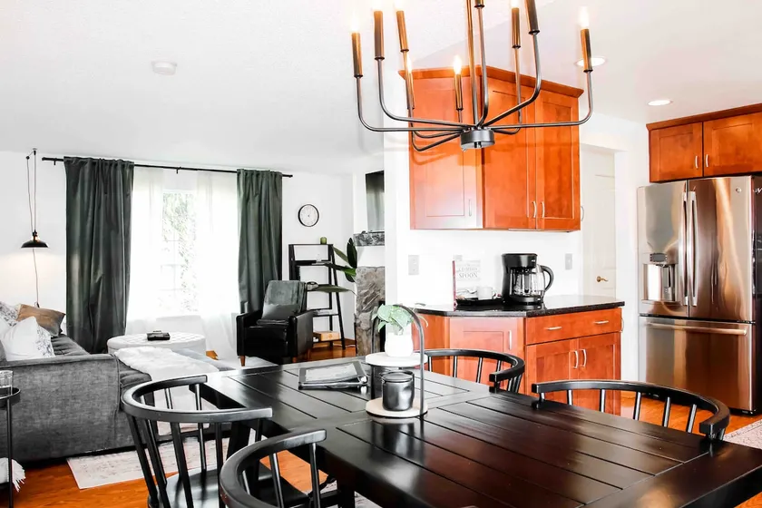The Evergreen Retreat - King Bed; Family Friendly - Image 1