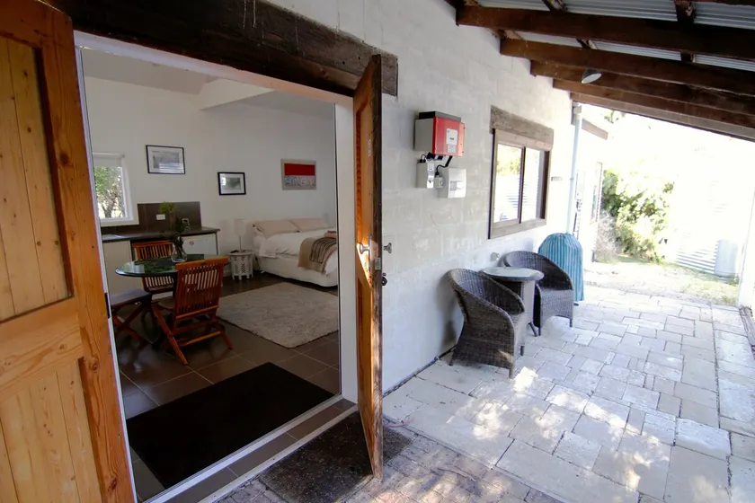 Tawarri Studio - river bushland retreat - Image 1