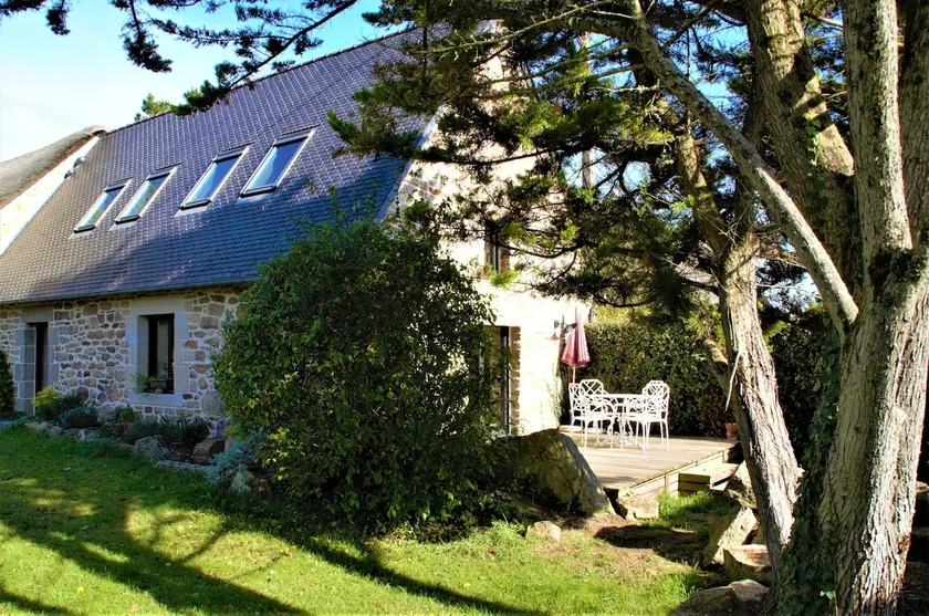 Boutrec Shirley - Image 1
