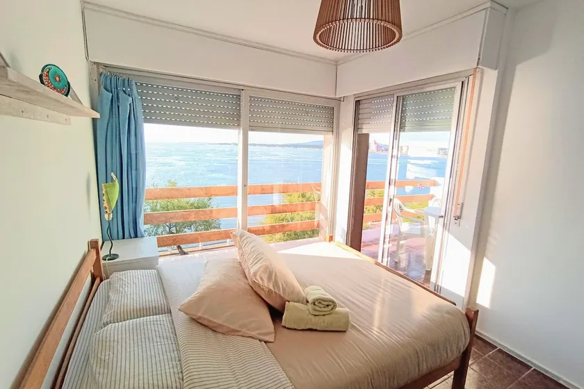 Directly facing the sea! Pool. Parking. 2 Rooms - Image 1