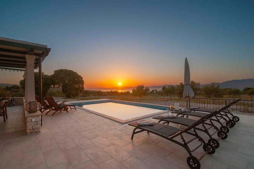 Ferienhaus mit Grill, Garten und privatem Pool - Image 1